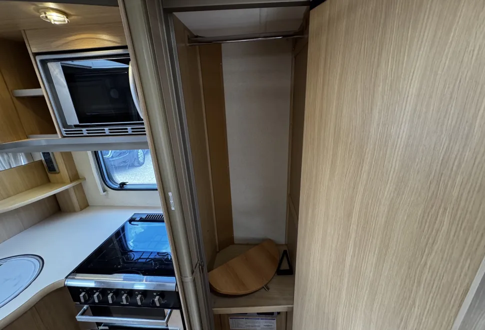 Bessacarr E660  2010