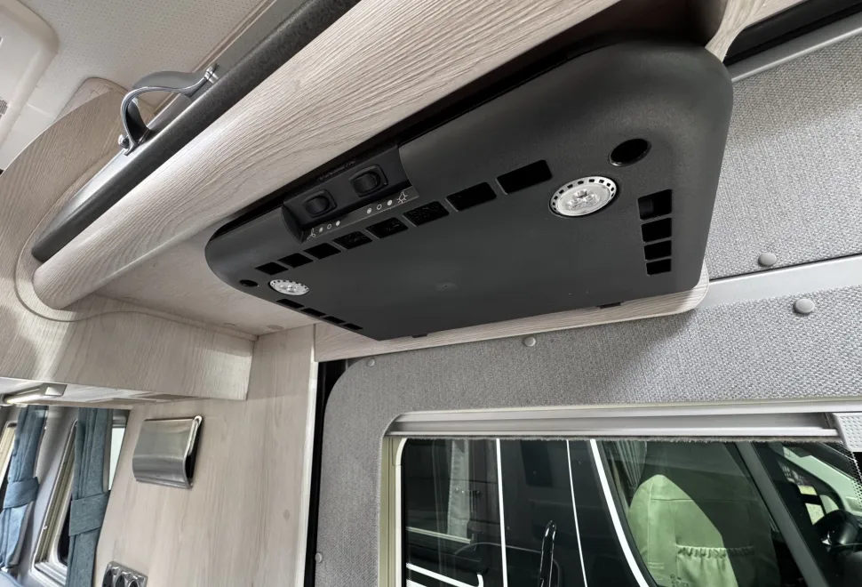 Auto-Sleepers Warwick XL  2021