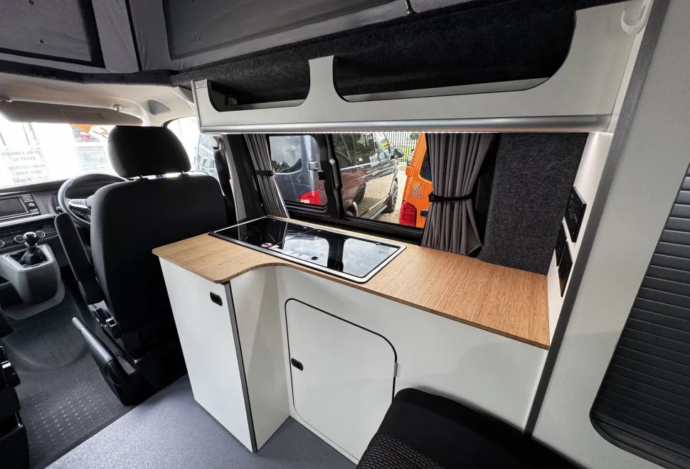 Volkswagen Autohaus T6.1 Highline  2023