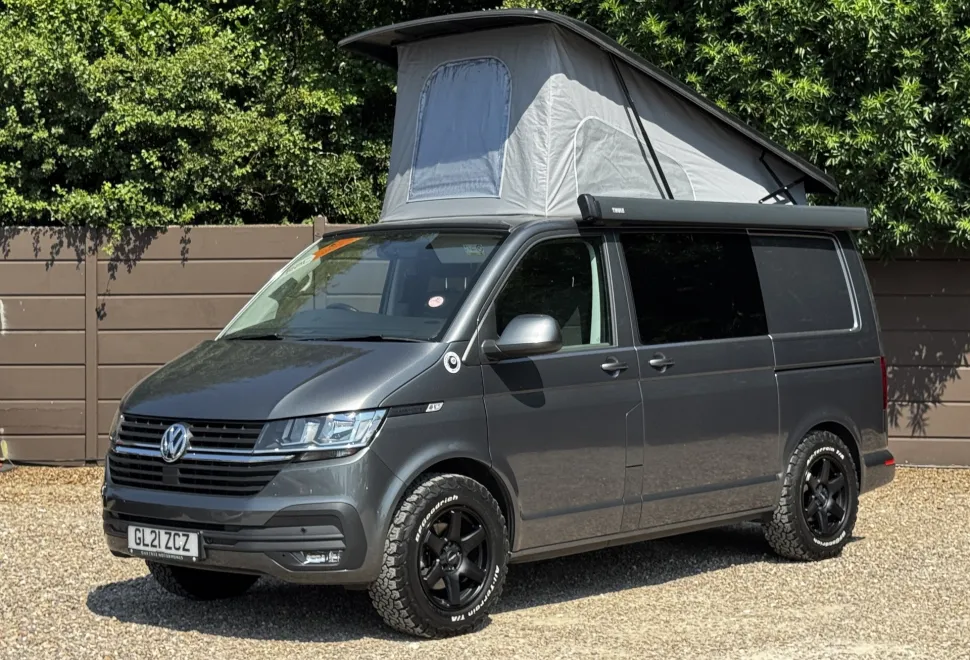 Volkswagen T6 Highline 8 Ball  2021