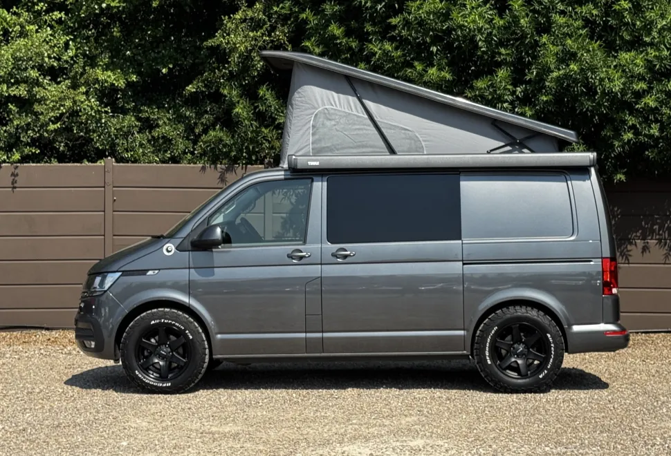 Volkswagen T6 Highline 8 Ball  2021
