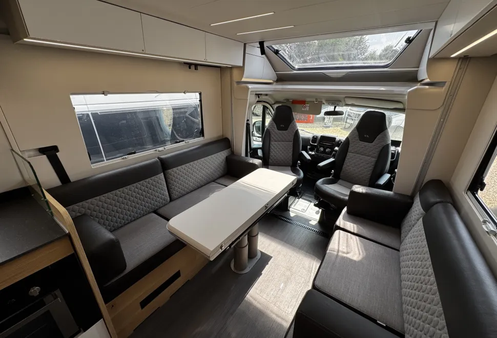 Adria Matrix Plus 600DT  2022