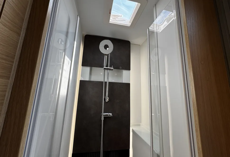 Adria Matrix Plus 600DT  2022