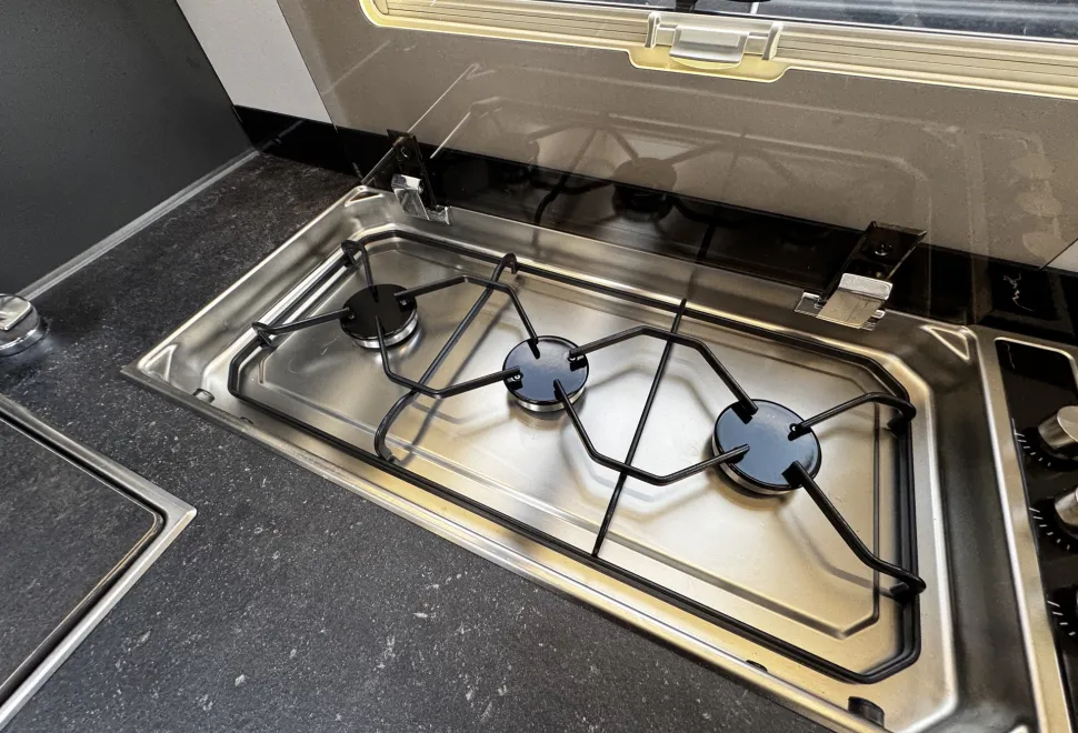 Adria Matrix Plus 600DT  2022
