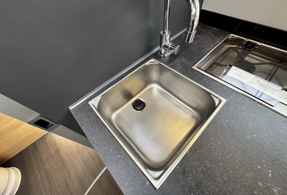 Adria Matrix Plus 600DT  2022