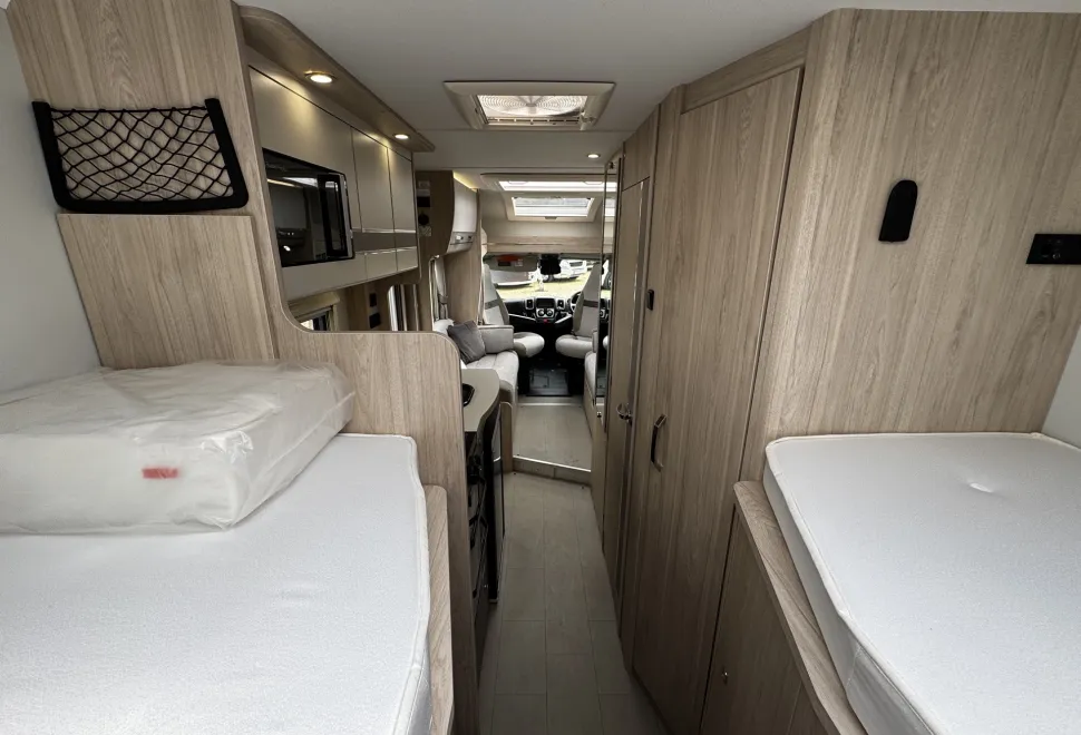 Elddis Autoquest 194  2025