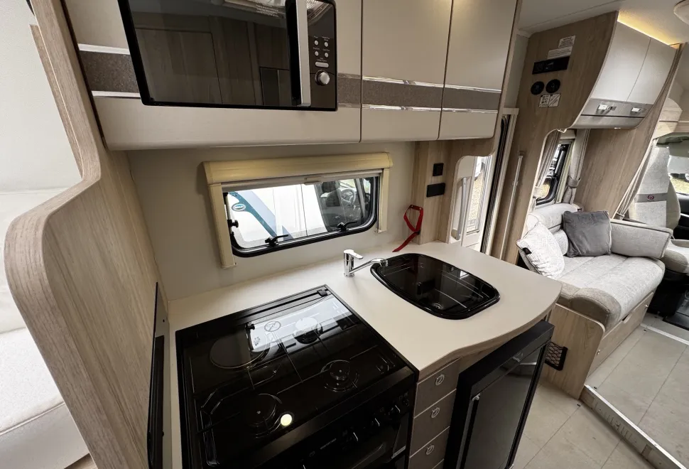 Elddis Autoquest 194  2025