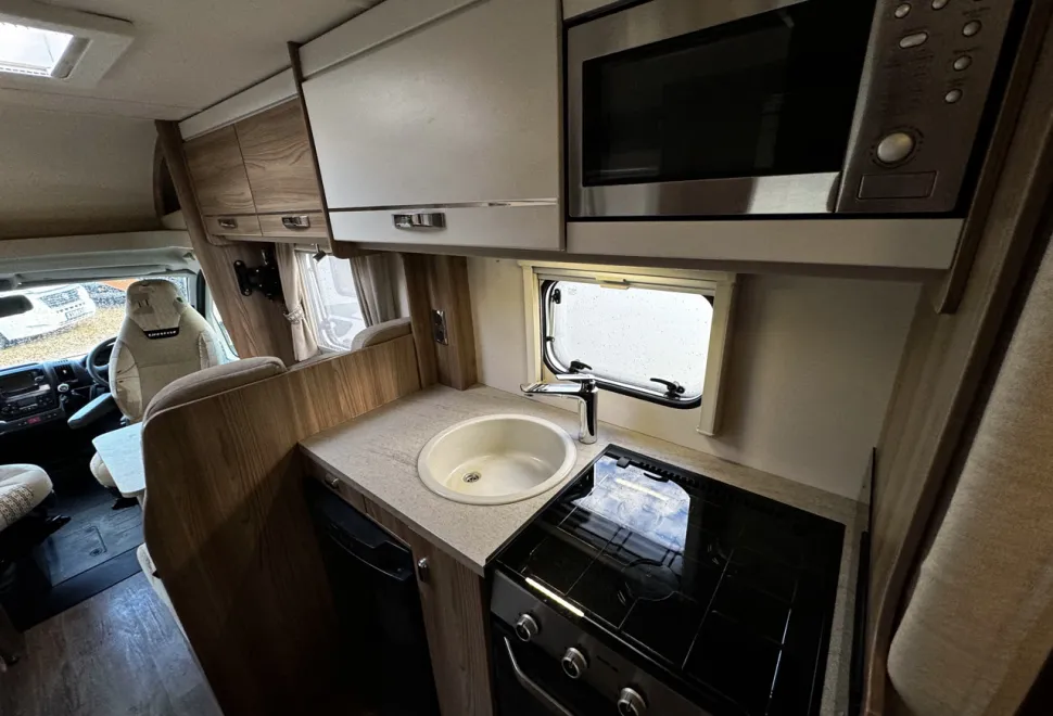 Swift Lifestyle 664  2016