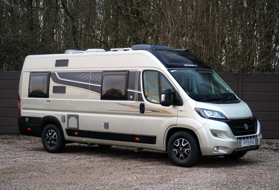 Swift Champagne 184  2021