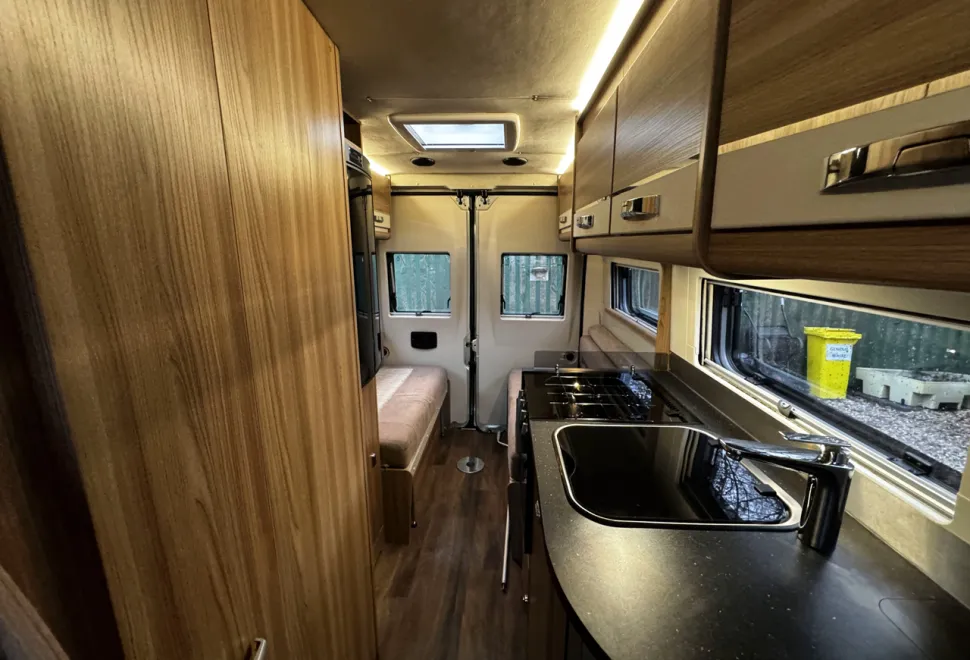 Swift Champagne 184  2021