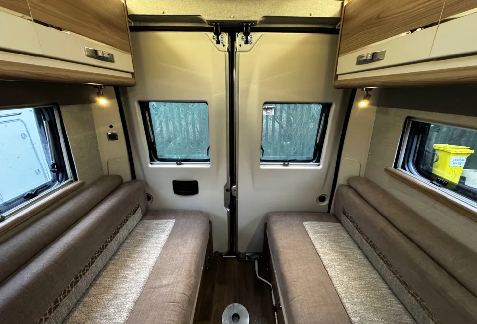 Swift Champagne 184  2021