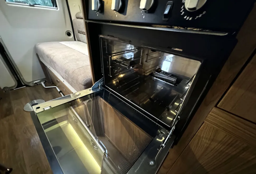 Swift Champagne 184  2021