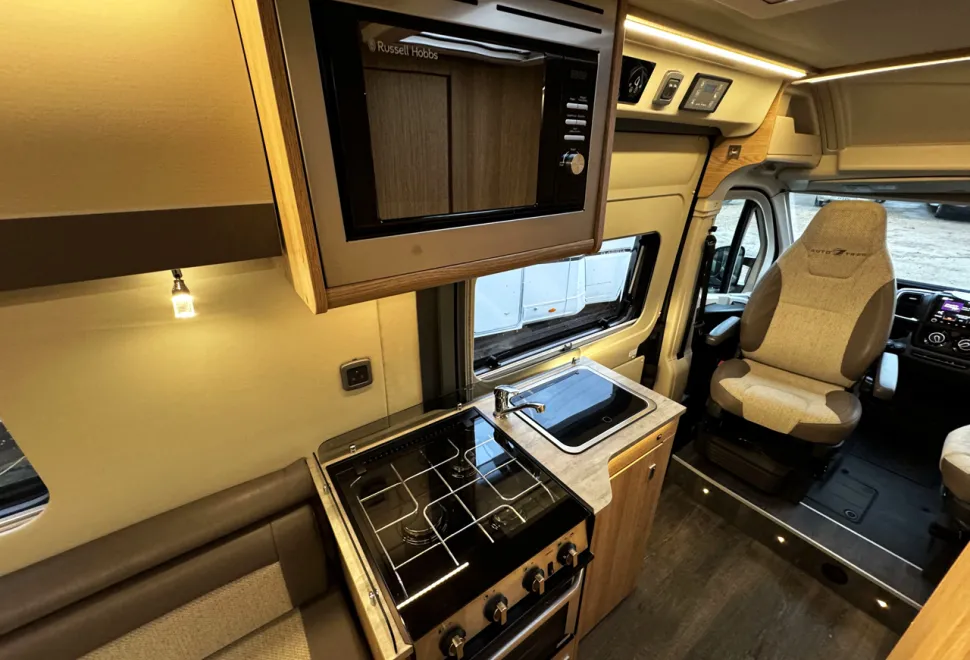 Auto-Trail V-Line 610 SE  2023