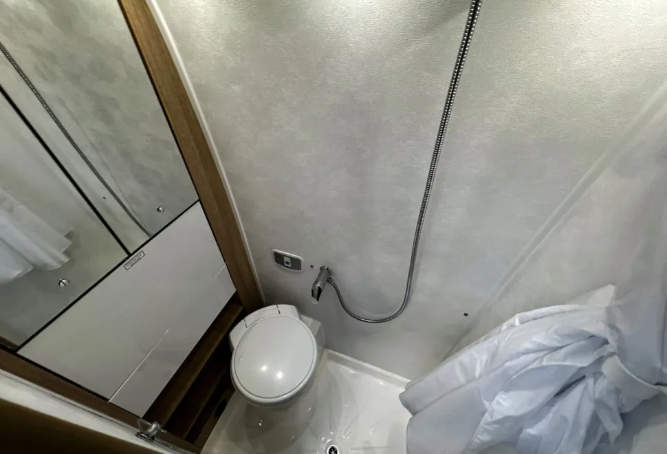 Auto-Trail V-Line 610 SE  2023