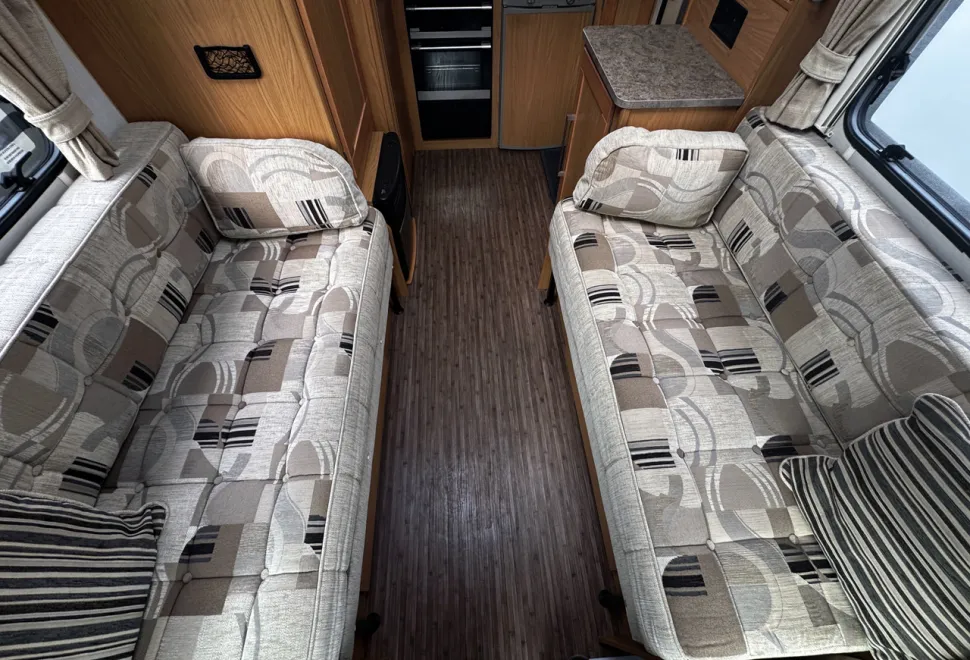 Elddis Sunseeker 115  2011