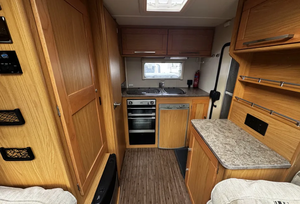 Elddis Sunseeker 115  2011
