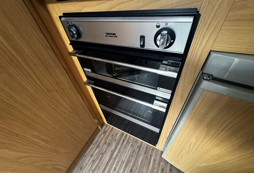 Elddis Sunseeker 115  2011