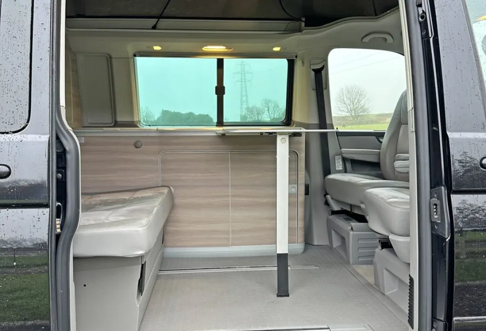 Volkswagen  California SE 2012