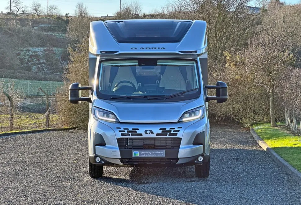 Adria  Coral Supreme 670DL 2025