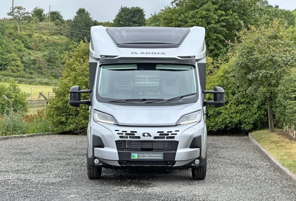 Adria  Matrix Supreme 670DC 2025