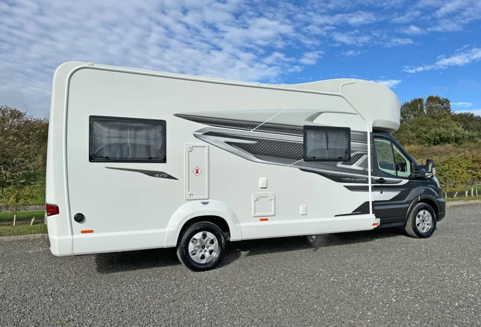 Swift  Voyager 475 2026