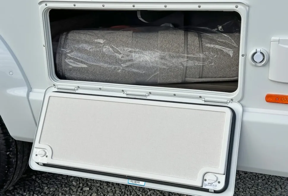 Swift  Voyager 475 2026