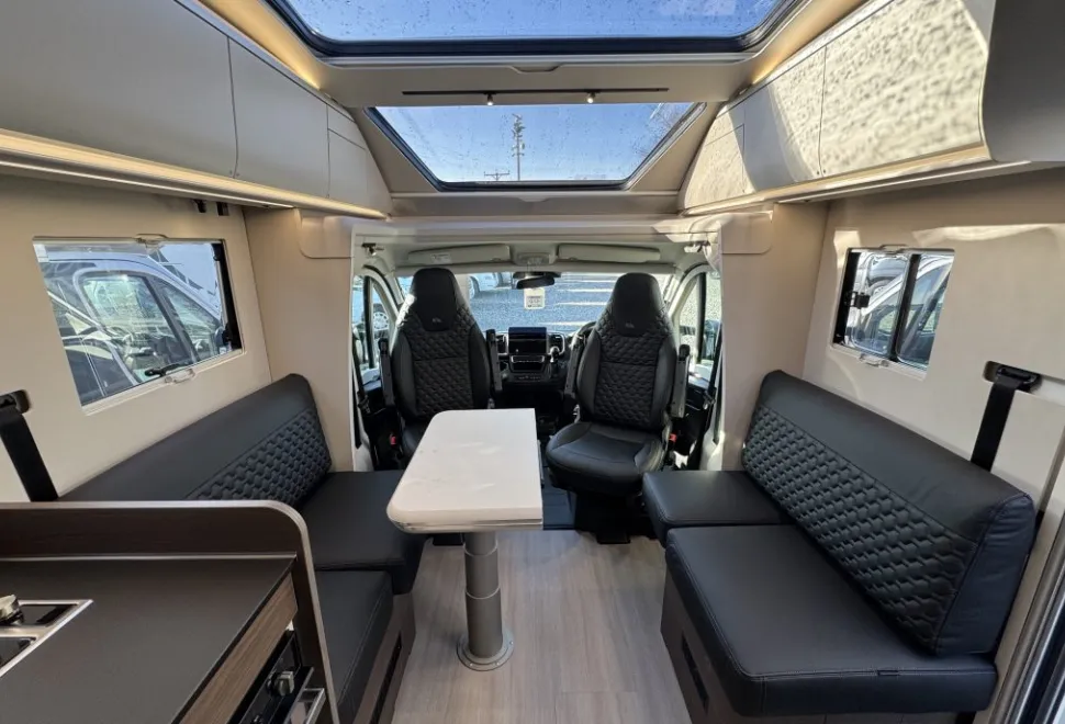 Adria  Coral Supreme 670 DC 2026