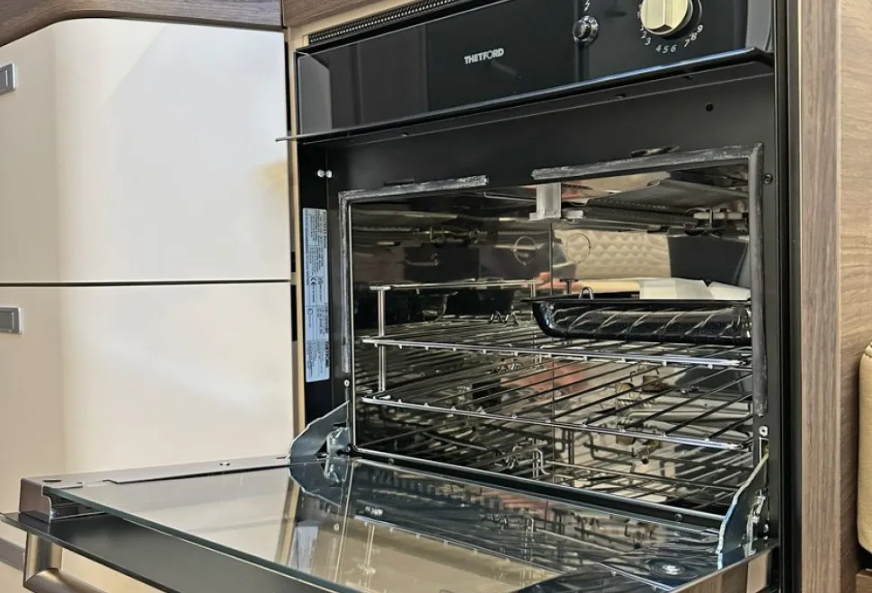 Adria  Coral Supreme 670 DC 2026