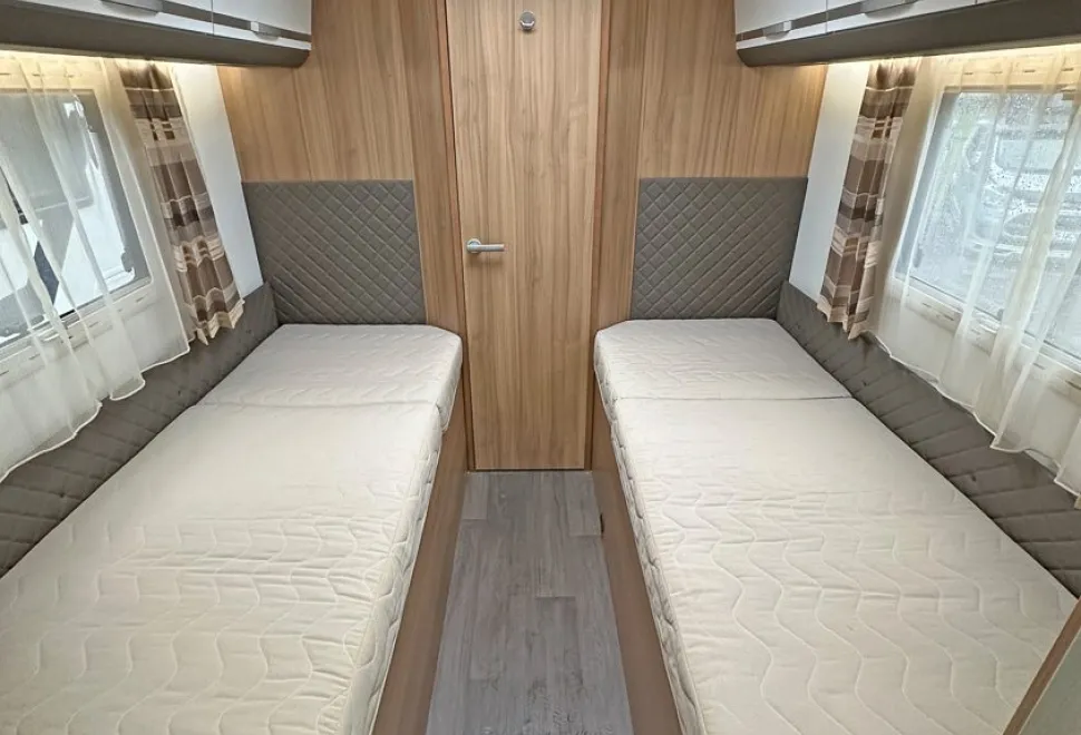 Adria  Matrix Plus 670 SLT 2018