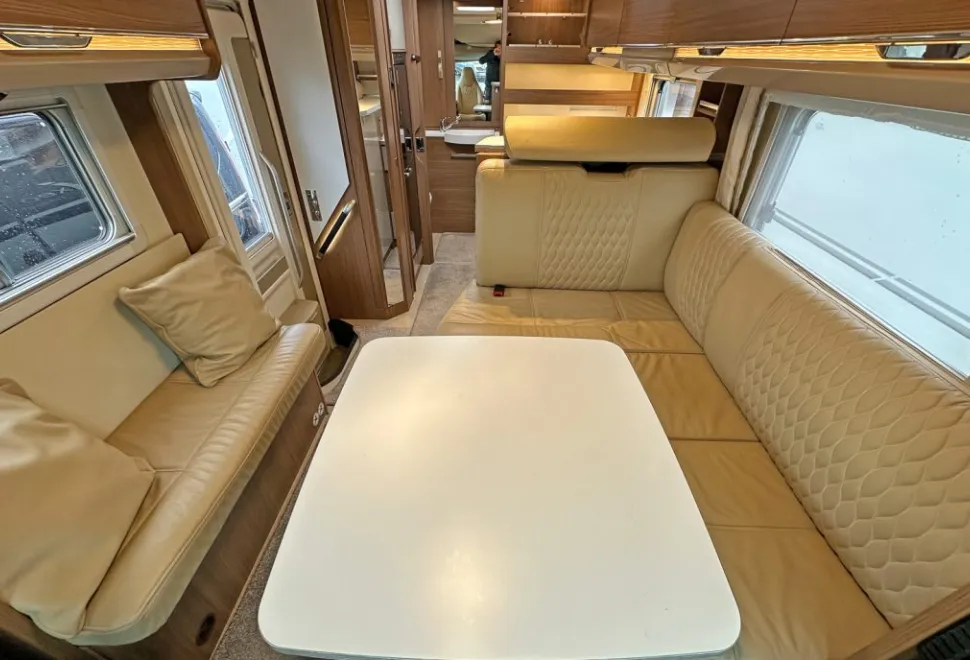 Burstner  Ixeo IT 680 G 2017