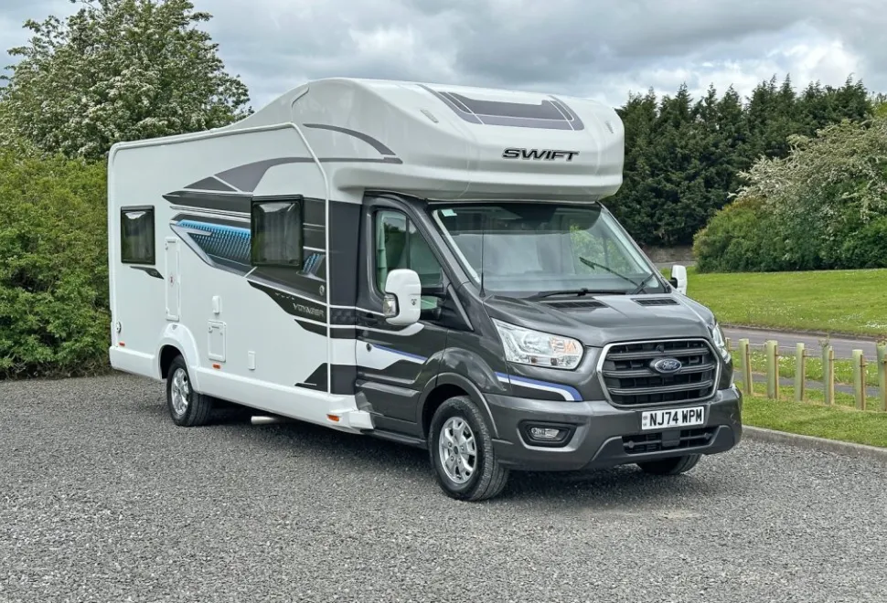 Swift  Voyager 475 2024