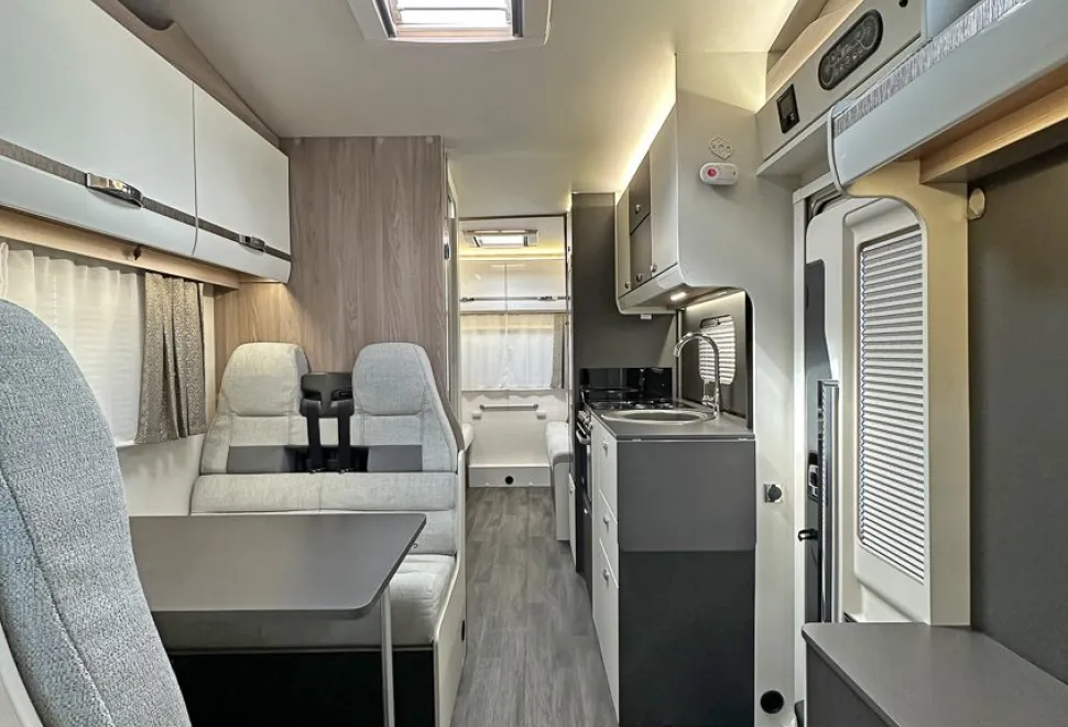 Swift  Voyager 475 2024