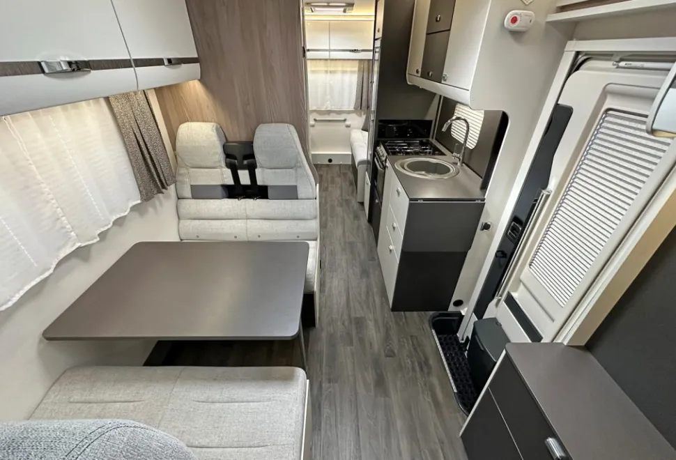 Swift  Voyager 475 2024