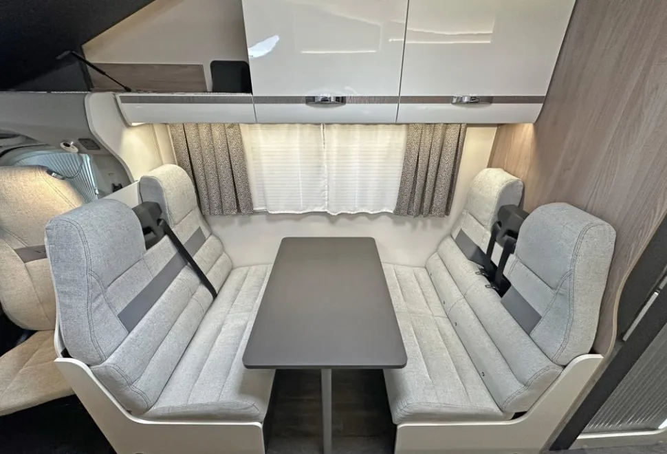 Swift  Voyager 475 2024