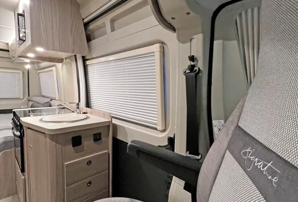 Elddis  Signature CV20 2022