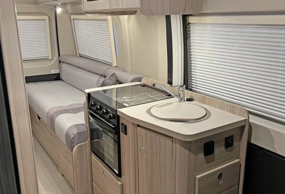 Elddis  Signature CV20 2022