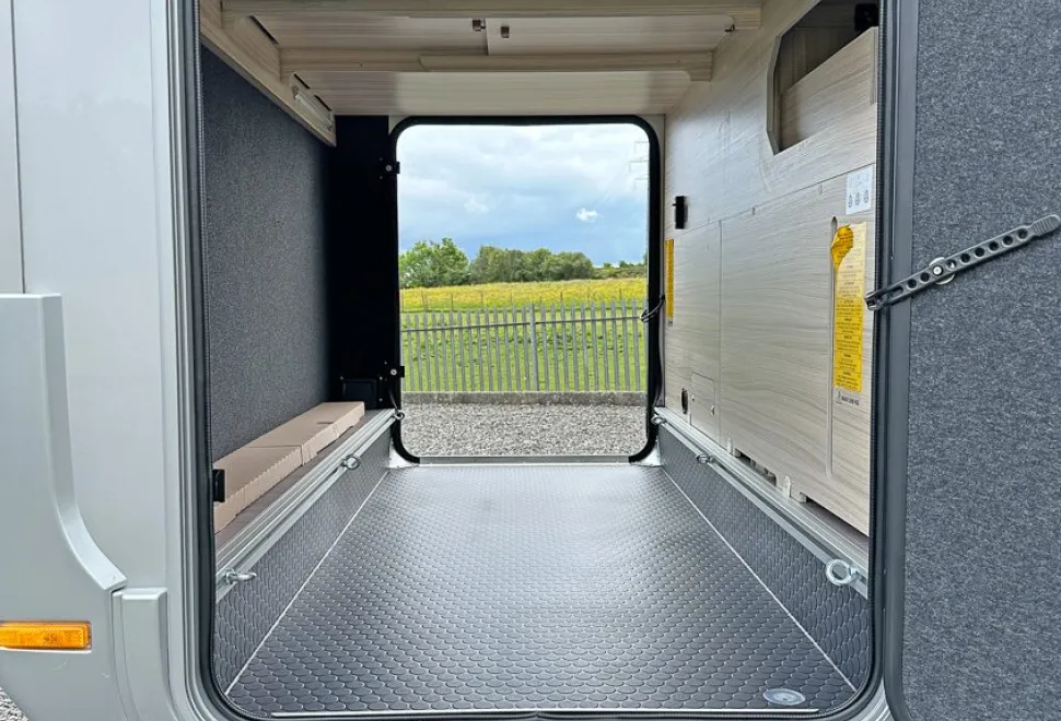 Adria  Compact Supreme DL 2026