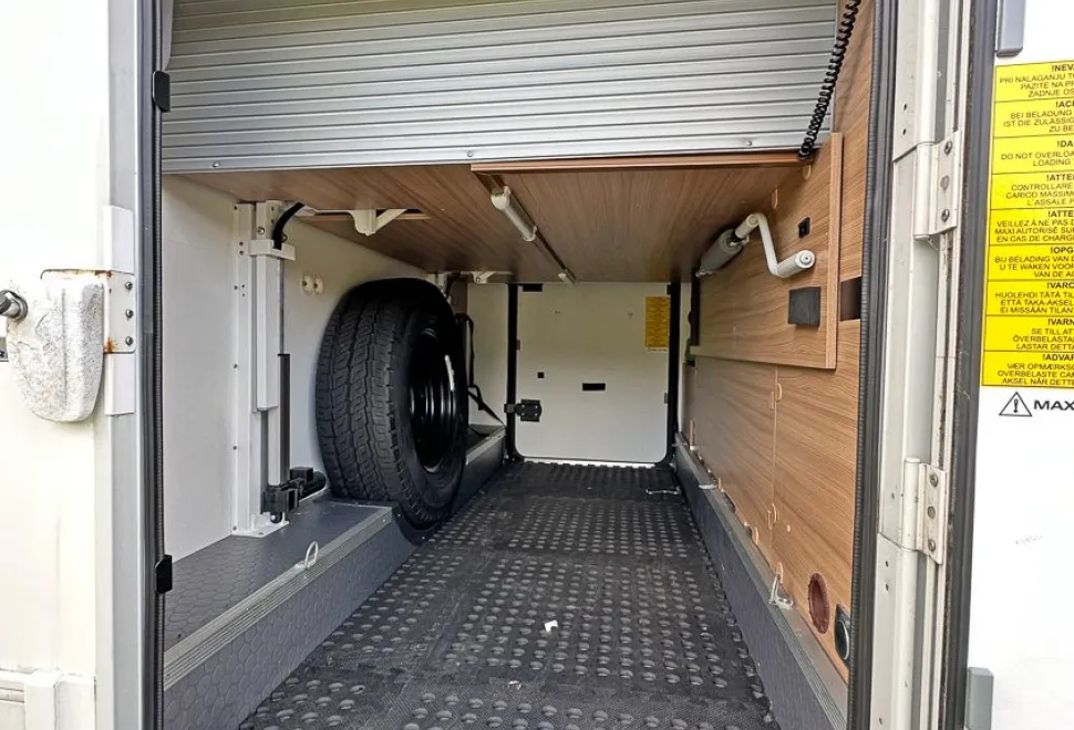 Adria  Coral Axess 670 SC 2019