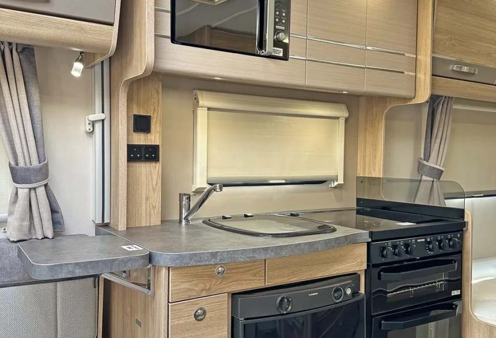 Elddis  Signature 185 2020