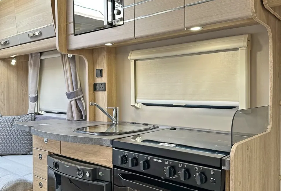 Elddis  Signature 185 2020