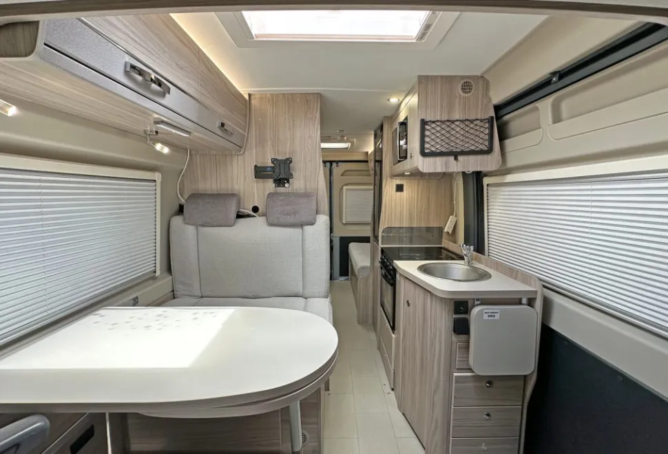 Elddis  Signature CV40 2021