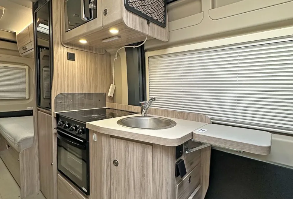 Elddis  Signature CV40 2021