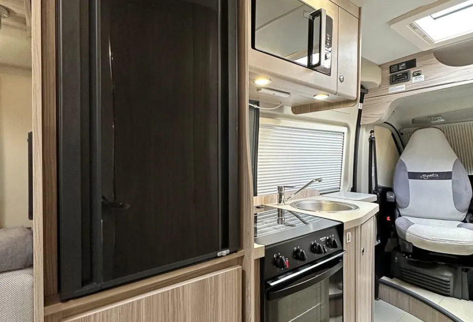 Elddis  Signature CV40 2021