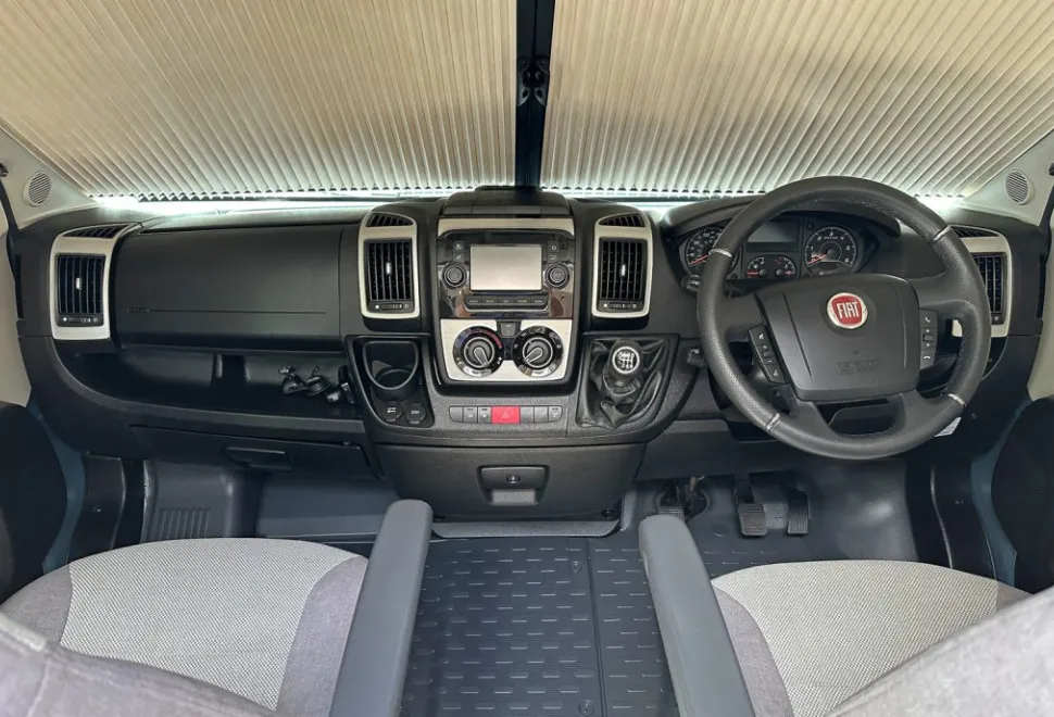 Elddis  Signature CV40 2021