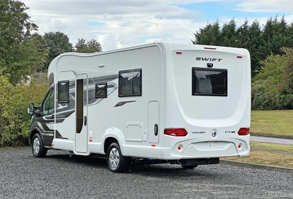 Swift  Voyager 574 2026