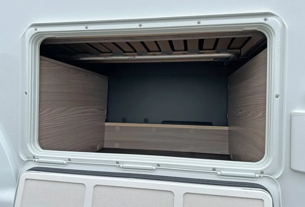 Swift  Voyager 574 2026