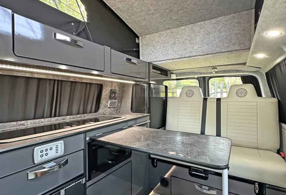 Volkswagen  Campervan 2021