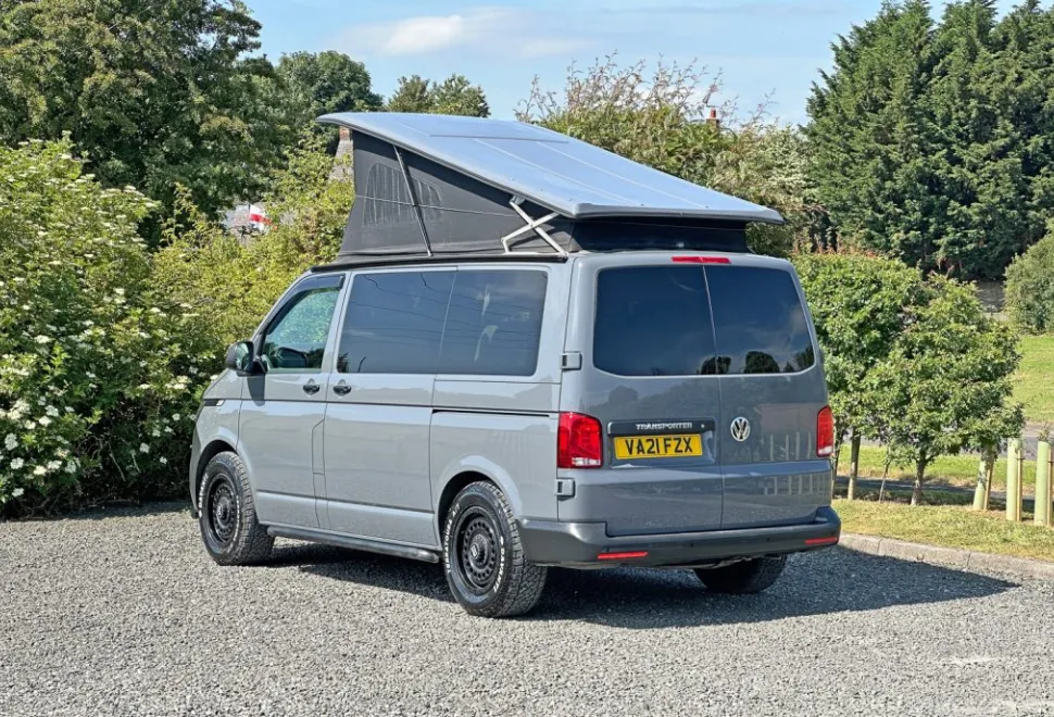 Volkswagen  Campervan 2021