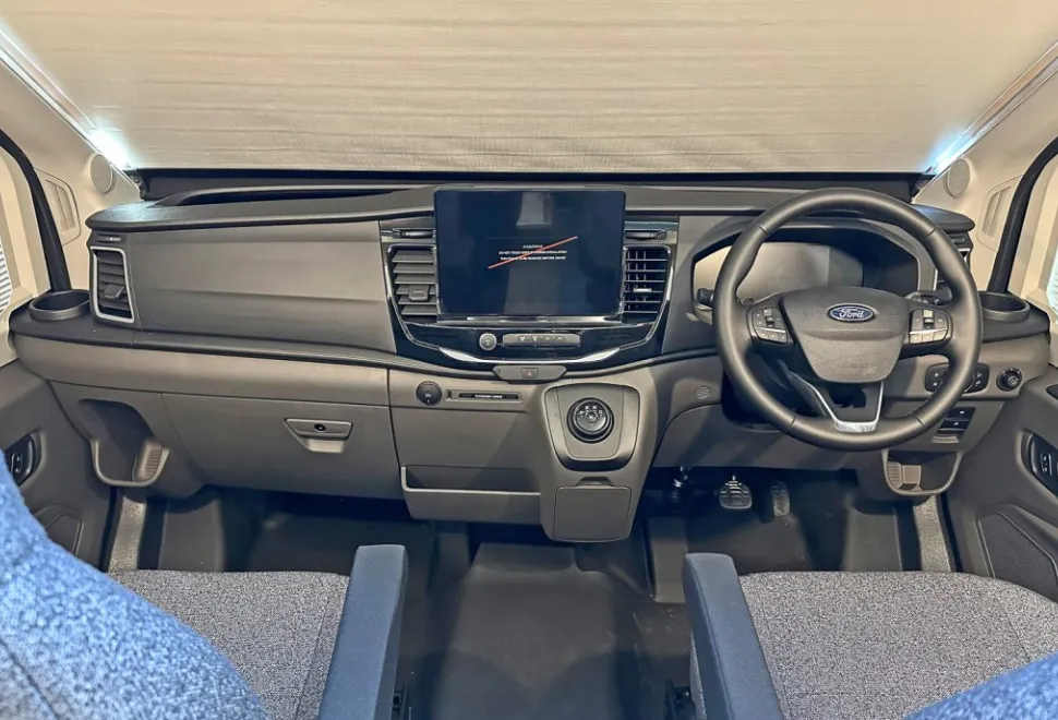Swift  Voyager 485 2025