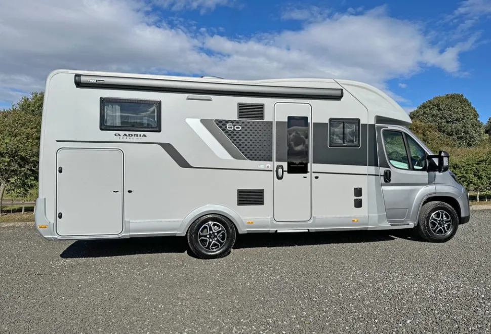 Adria  Coral 60YR 670 DL 2026